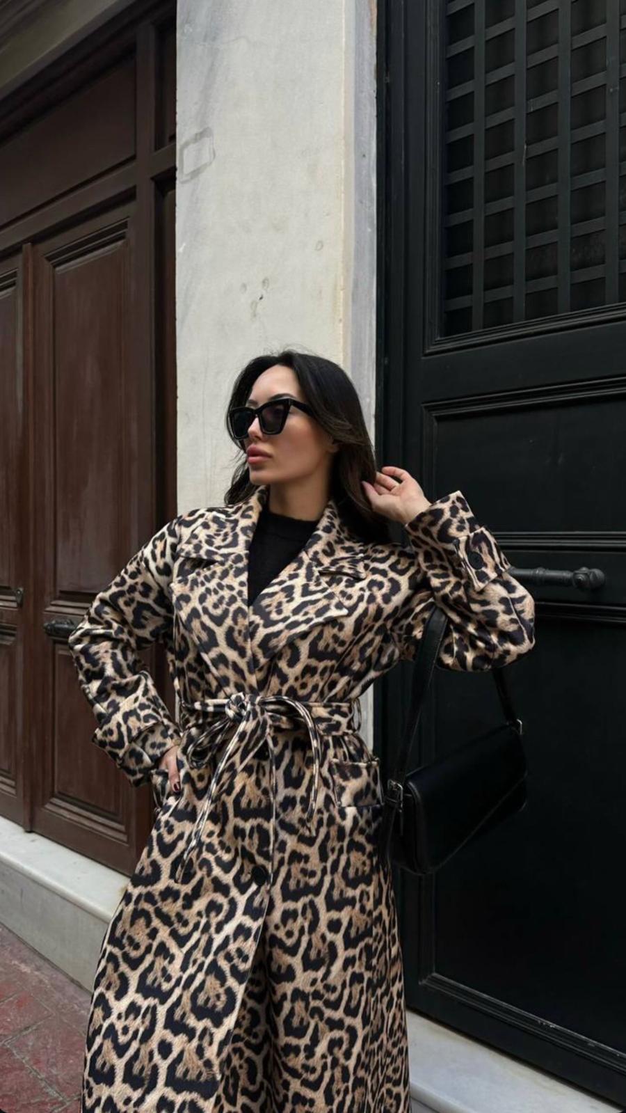 Savannah – Statement-Mantel im Leo-Look